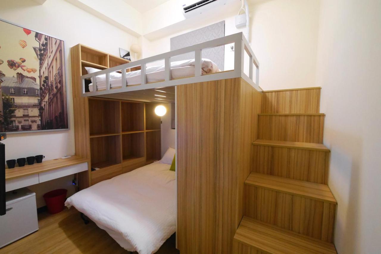 Traveler No. 3 Apartment Taichung Luaran gambar