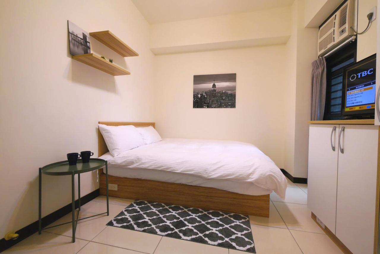 Traveler No. 3 Apartment Taichung Luaran gambar